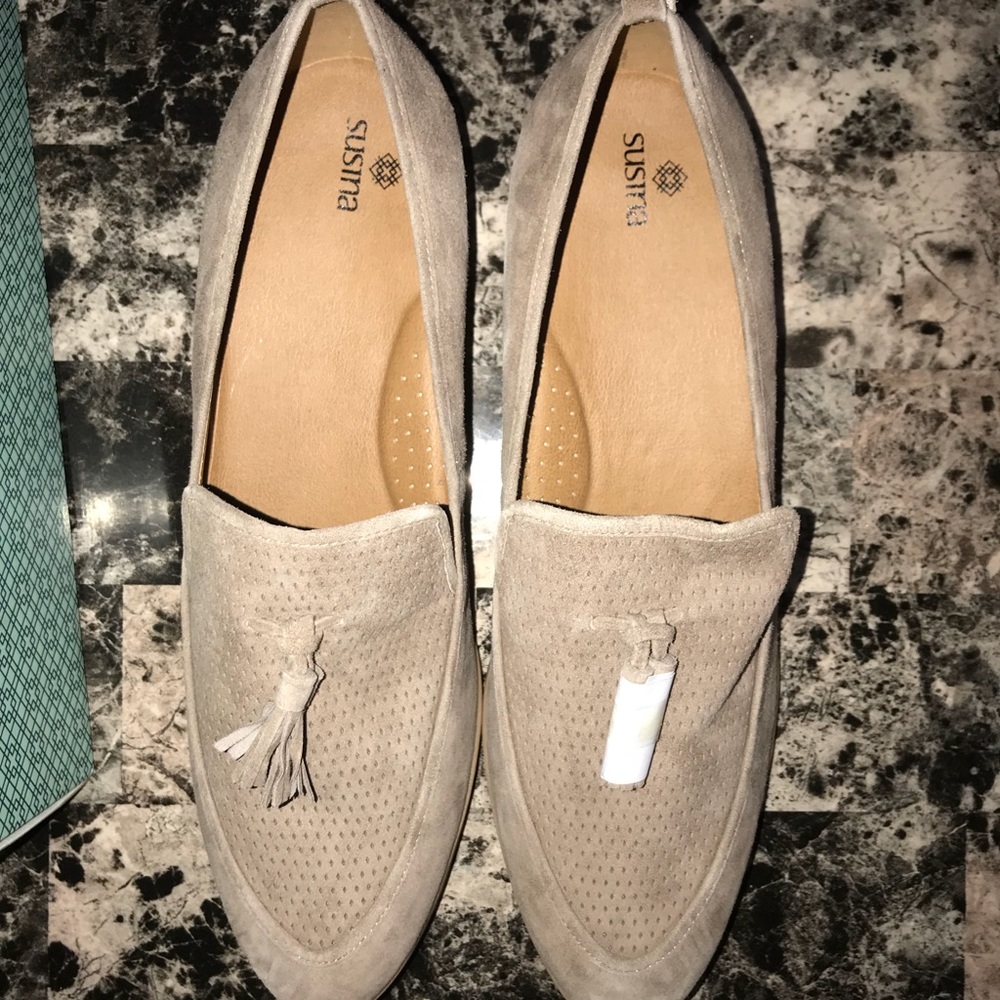 Susina Landrey-Lea loafer in mushroom suede